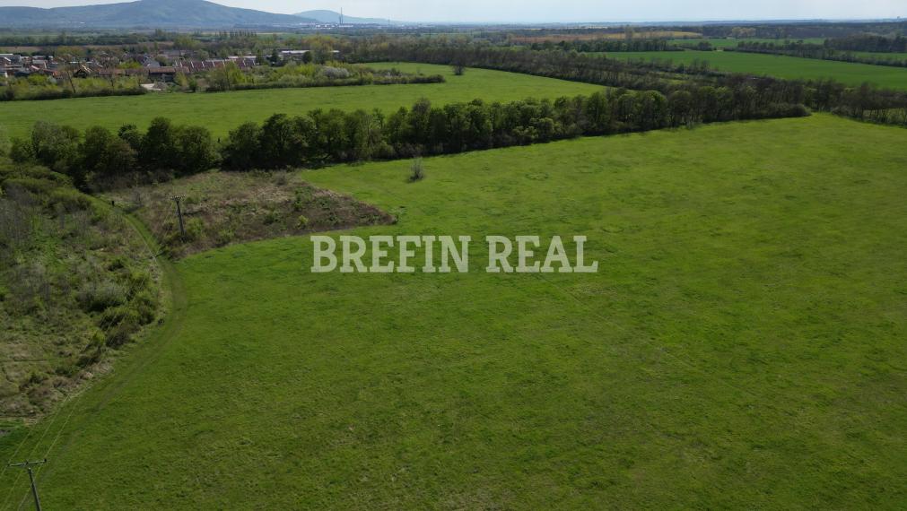 ZNÍŽENÁ CENA-investičný POZEMOK v Stupave 568 m2-DOHODA MOŽNÁ