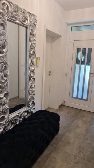 ZNÍŽENÁ CENA za SUPER 6 izb. RD 202 m2, pozemok 700 m2, bazén-tepelné čerpadlo, ohrev na 31 st., protiprúd, slaná voda