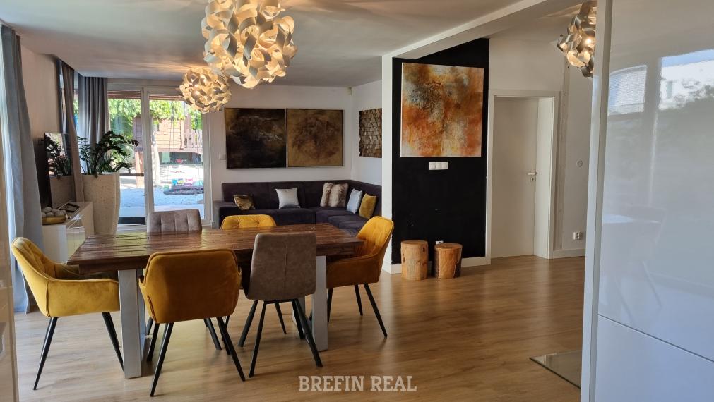 ZNÍŽENÁ CENA za SUPER 6 izb. RD 202 m2, pozemok 700 m2, bazén-tepelné čerpadlo, ohrev na 31 st., protiprúd, slaná voda