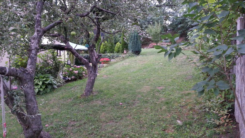 Na predaj: pozemok 461 m² s rekreačnou chatou, Bratislava – Devínska Nová Ves