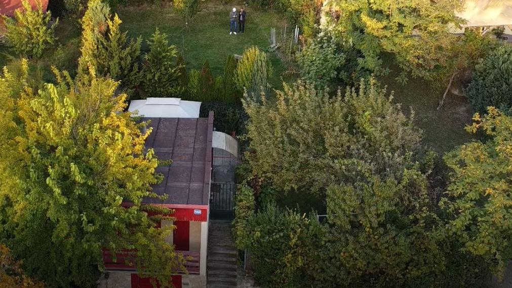 Na predaj: pozemok 461 m² s rekreačnou chatou, Bratislava – Devínska Nová Ves