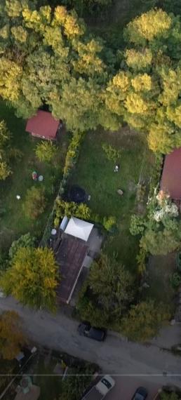 Na predaj: pozemok 461 m² s rekreačnou chatou, Bratislava – Devínska Nová Ves