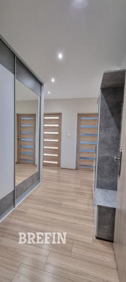 VEĽKÝ 2-izb. byt 65,69 m2-CENTRUM-Záhorácka ulica