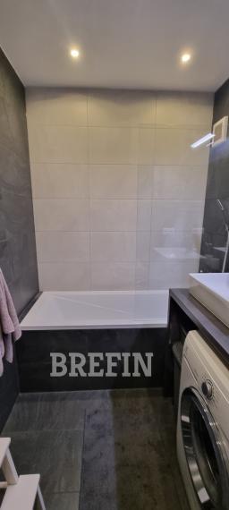 Moderný 3-izbový byt s klimatizáciou a zasklenou loggiou, 13/13 – Smolenická, Petržalka