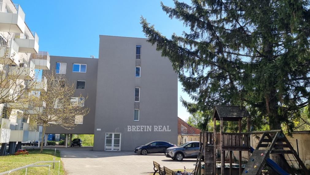 VEĽKÝ, MODERNÝ 3.izb. BYT Bezručová ul.