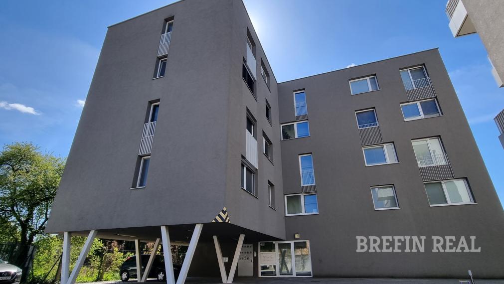 VEĽKÝ, MODERNÝ 3.izb. BYT Bezručová ul.