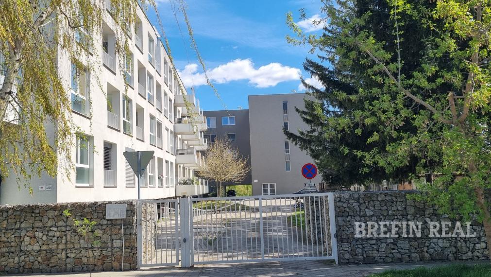 VEĽKÝ, MODERNÝ 3.izb. BYT Bezručová ul.