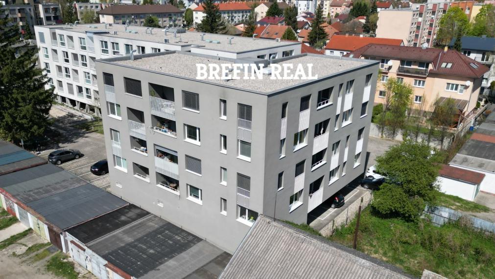 VEĽKÝ, MODERNÝ 3.izb. BYT Bezručová ul.