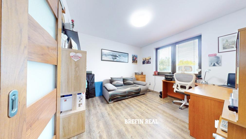 NADŠTANDARTNÝ a MODERNÝ 188 m2, 5-izbový DOM