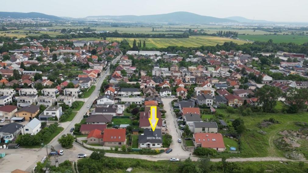 NADŠTANDARTNÝ a MODERNÝ 188 m2, 5-izbový DOM