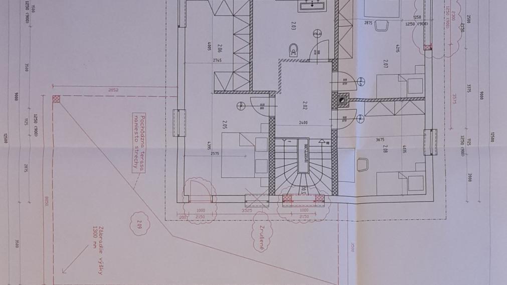 SUPER 6 izb. RD 202 m2, pozemok 700 m2, bazén-tepelné čerpadlo, ohrev na 31 st., protiprúd, slaná voda