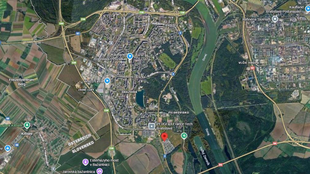 ŠIROKÉ  garážové státie pri výťahu,18 m2-SLNEČNICE UNIQ