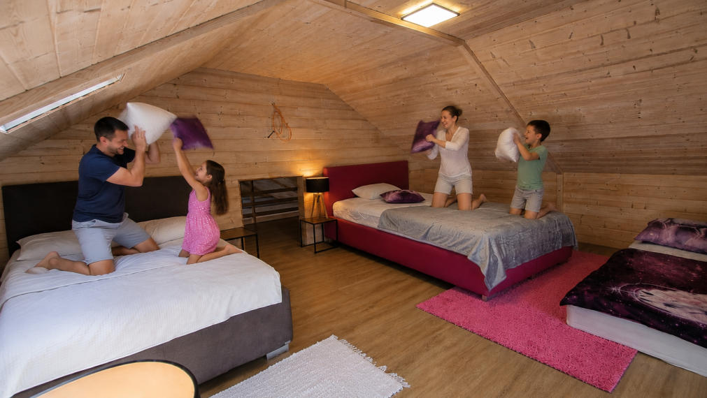Štýlový 120 m2 ENERGETICKY úsporný DREVODOM s bazénom, POZEMOK 800 m2, pri lese