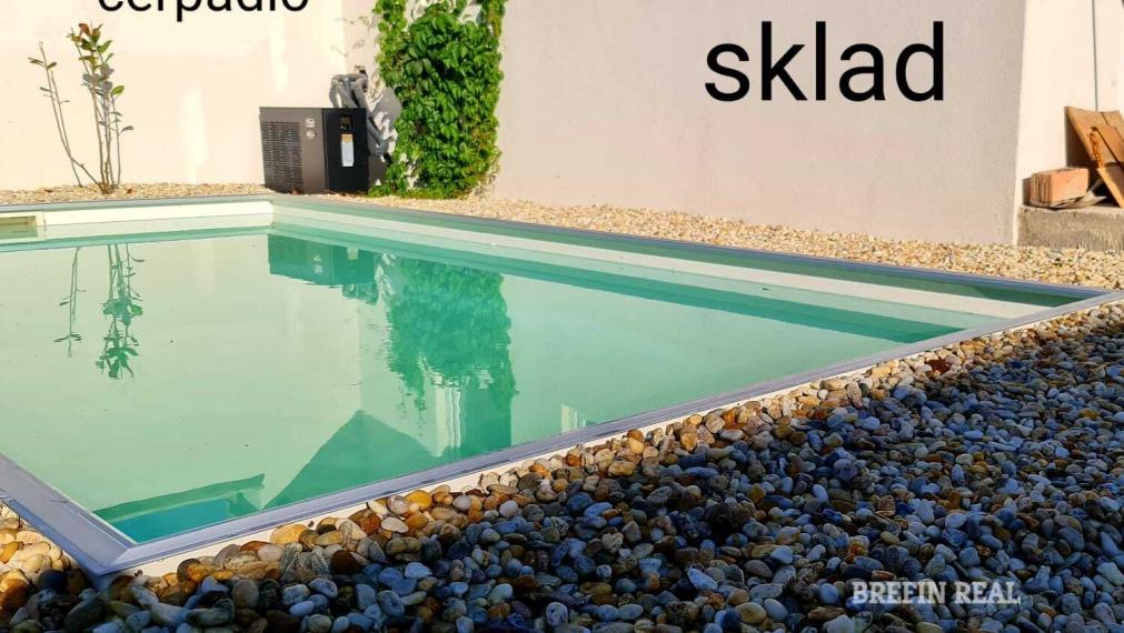 Štýlový 120 m2 ENERGETICKY úsporný DREVODOM s bazénom, POZEMOK 800 m2, pri lese