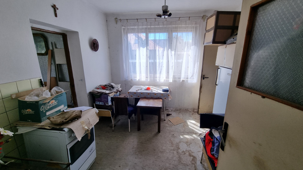 VEĽKÝ 1020 m² POZEMOK POD LESOM V BORINKE – POKOJ, PRÍRODA A POTENCIÁL