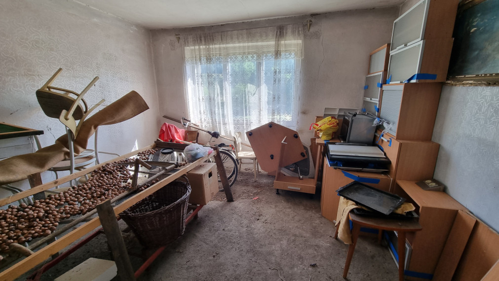VEĽKÝ 1020 m² POZEMOK POD LESOM V BORINKE – POKOJ, PRÍRODA A POTENCIÁL