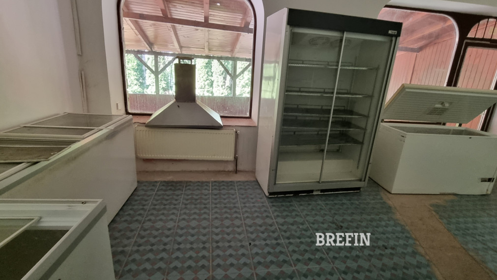 MULTIFUNKČNÝ DOM 758 m² | BÝVANIE, PRENÁJOM, PREVÁDZKY A VYKUROVANÁ HALA | STUDIENKA