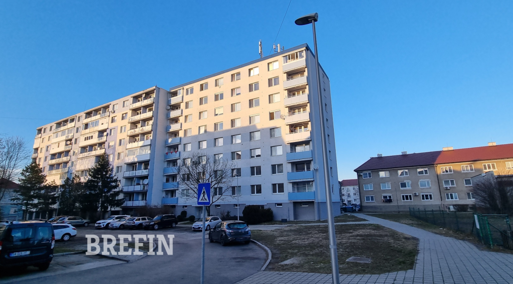 VEĽKÝ 2-izb. byt 65,69 m2-CENTRUM-Záhorácka ulica