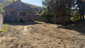 DOM s veľkým pozemkom -1020 m2 - fotografia 9
