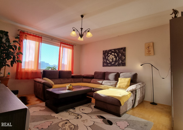 REZERVOVANÉ - 3-izb. zariadený byt, 70 m2, zasklena loggia, klimatizácia – Belinského