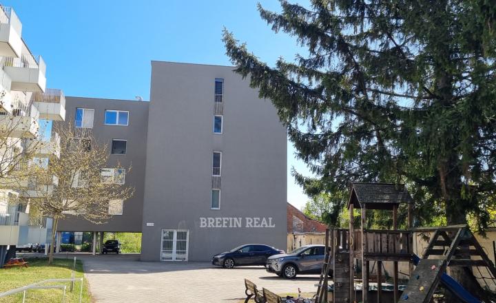 VEĽKÝ, MODERNÝ 3.i. BYT s parkovacím miestom, centrum Stupavy, Bezrucova 21/A-Avana - fotografia 31