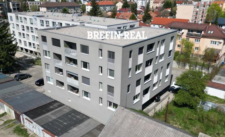 VEĽKÝ, MODERNÝ 3.i. BYT s parkovacím miestom, centrum Stupavy, Bezrucova 21/A-Avana - fotografia 1
