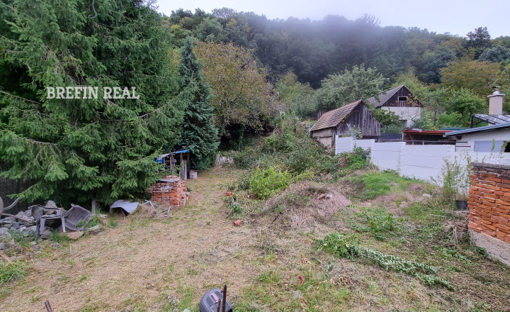 POKOJ a PRÍRODA-JAR až JESEŇ-spoločný ČAS na DVORE-1020 m2 - fotografia 26