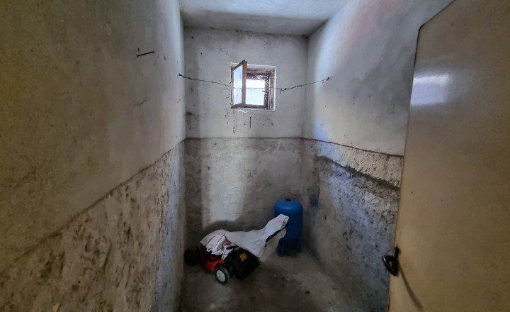 POKOJ a PRÍRODA-JAR až JESEŇ-spoločný ČAS na DVORE-1020 m2 - fotografia 18